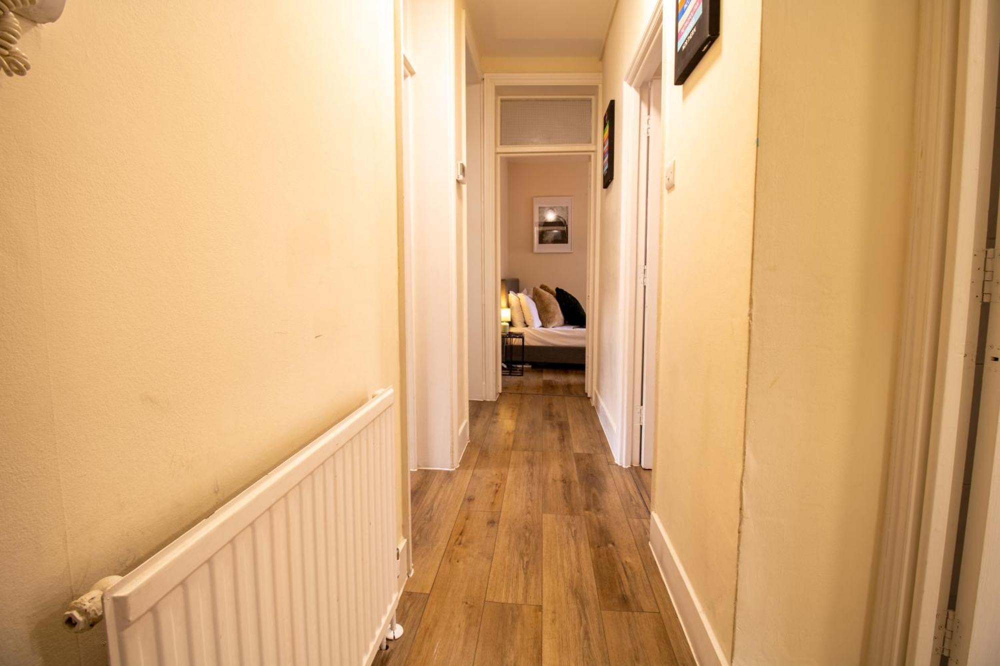 Cosy 2-Bedroom Apartment In Mayfair 8Cb - 4Th Floor No Elevator London Exteriör bild
