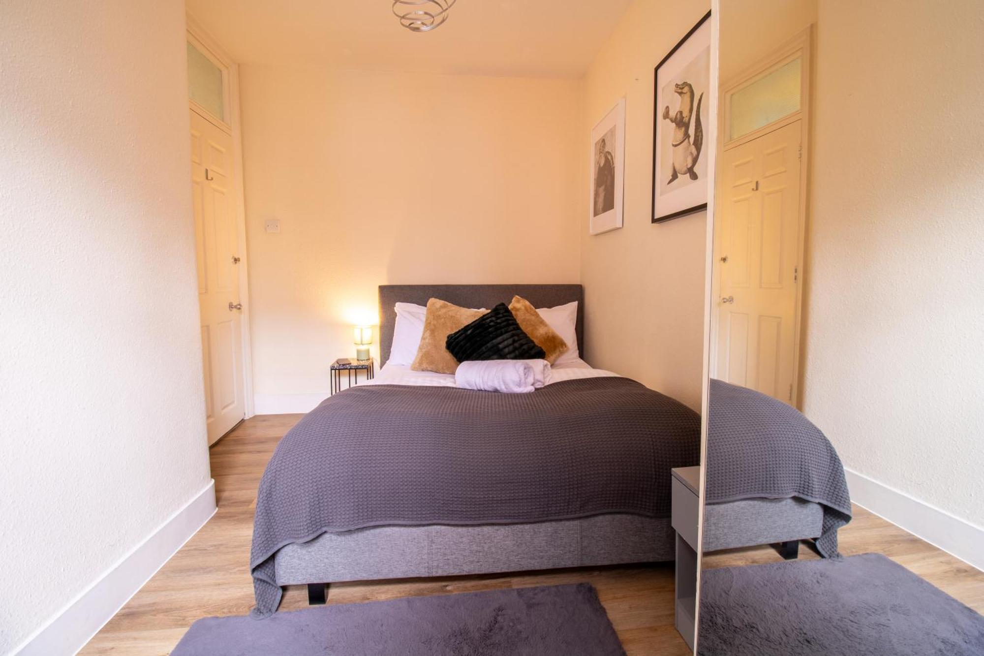 Cosy 2-Bedroom Apartment In Mayfair 8Cb - 4Th Floor No Elevator London Exteriör bild