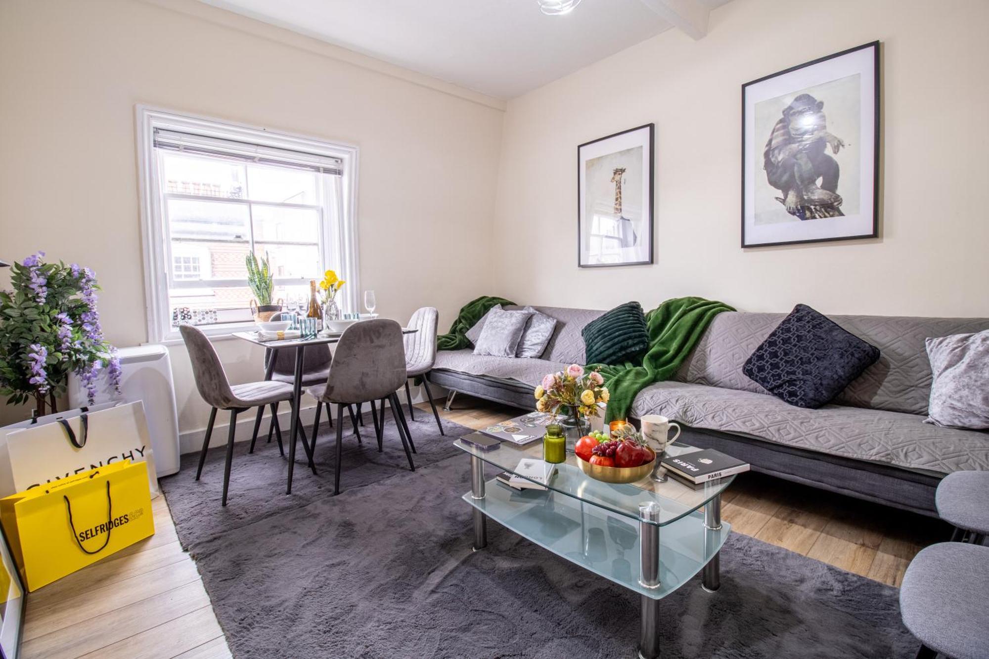Cosy 2-Bedroom Apartment In Mayfair 8Cb - 4Th Floor No Elevator London Exteriör bild